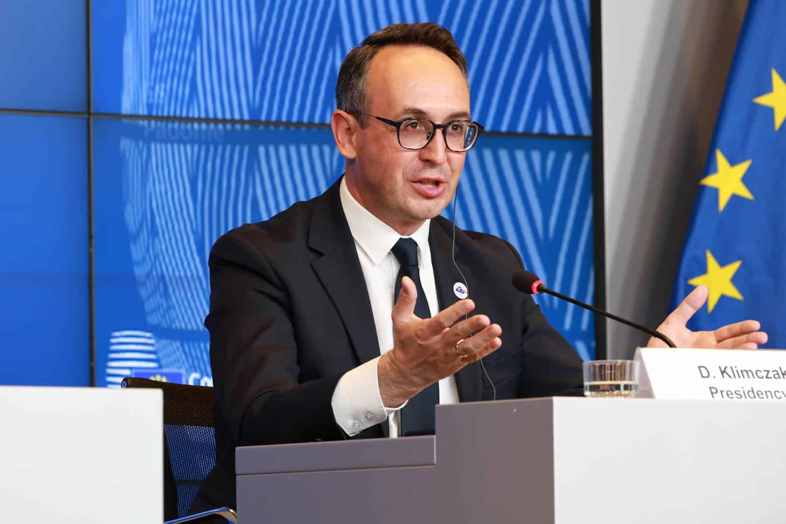 Infoair - Jest unijna zgoda na zmiany w prawach pasażerów linii lotniczych. Polski kompromis