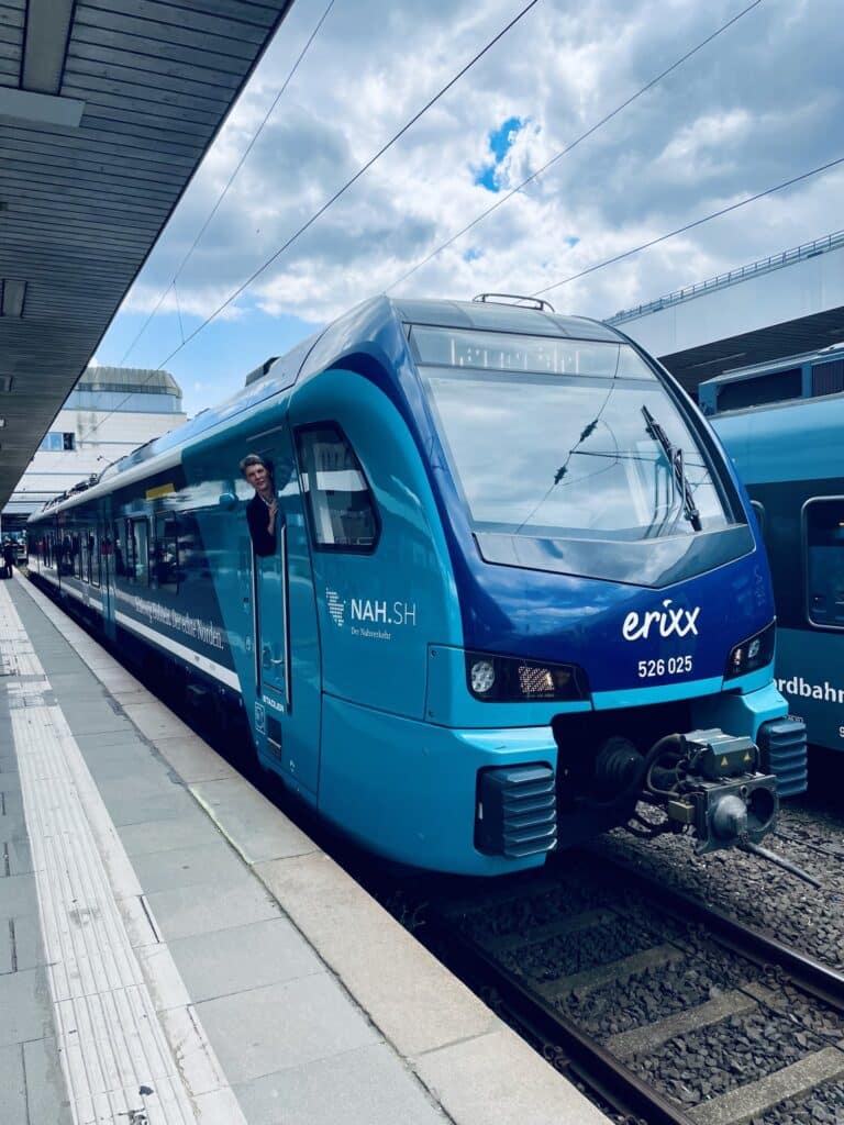 UITP2025: Stadler chwali się Flirtem Akku foto: Stadler