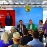 Konferencja prasowa na statku