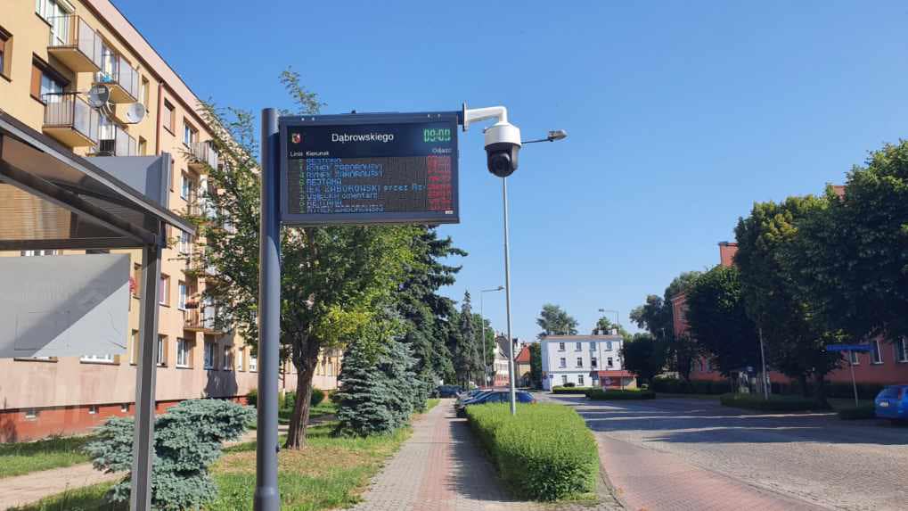 Nowe tablice, lepszy transport publiczny. Leszno stawia na informację dla pasażera