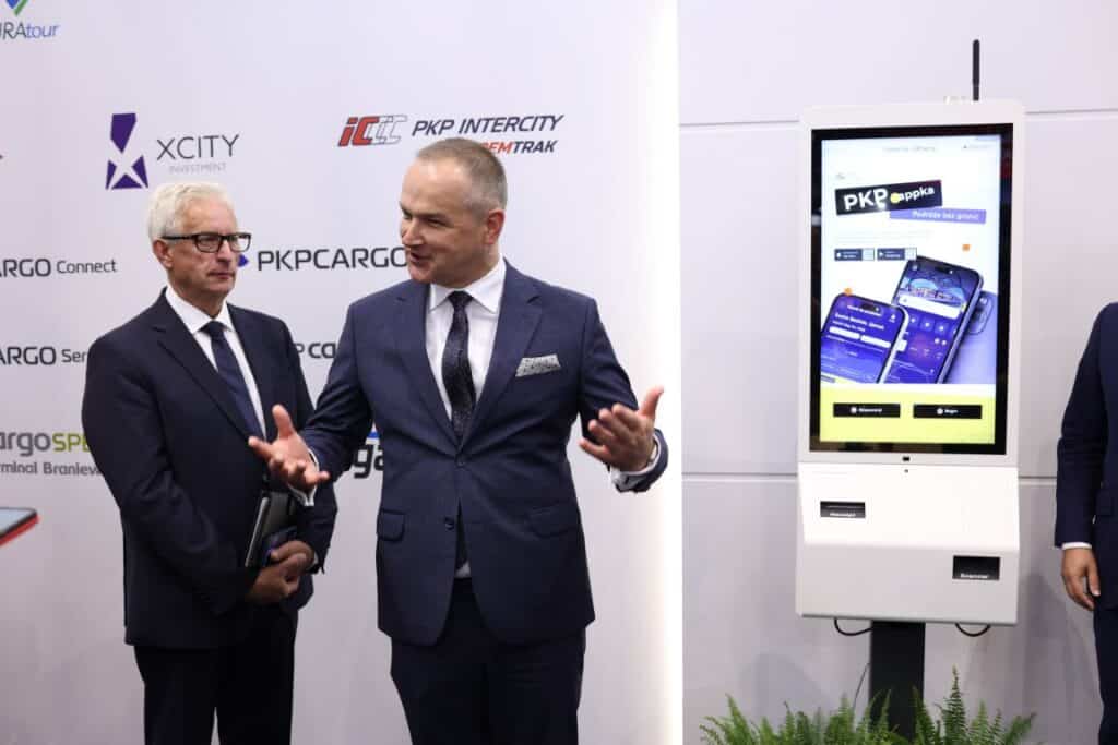 TRAKO 2023: biletomat uniwersalny ułatwi życie podróżnym i przewoźnikom