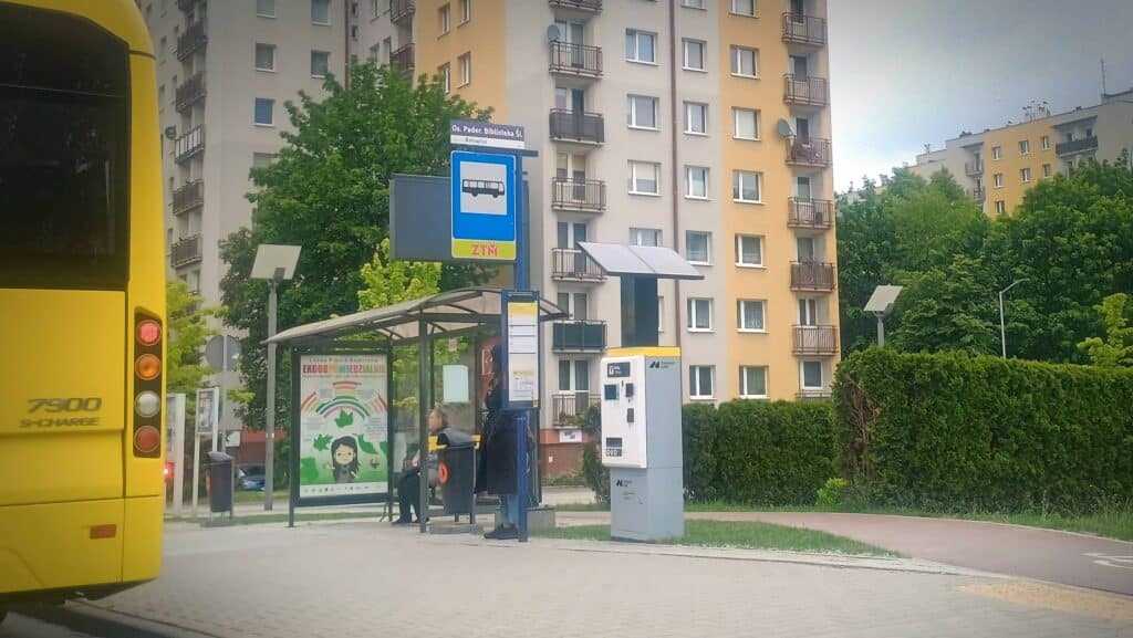 40 solarnych biletomatów już jest w sieci Transport GZM. Przed Mera Systemy etap III