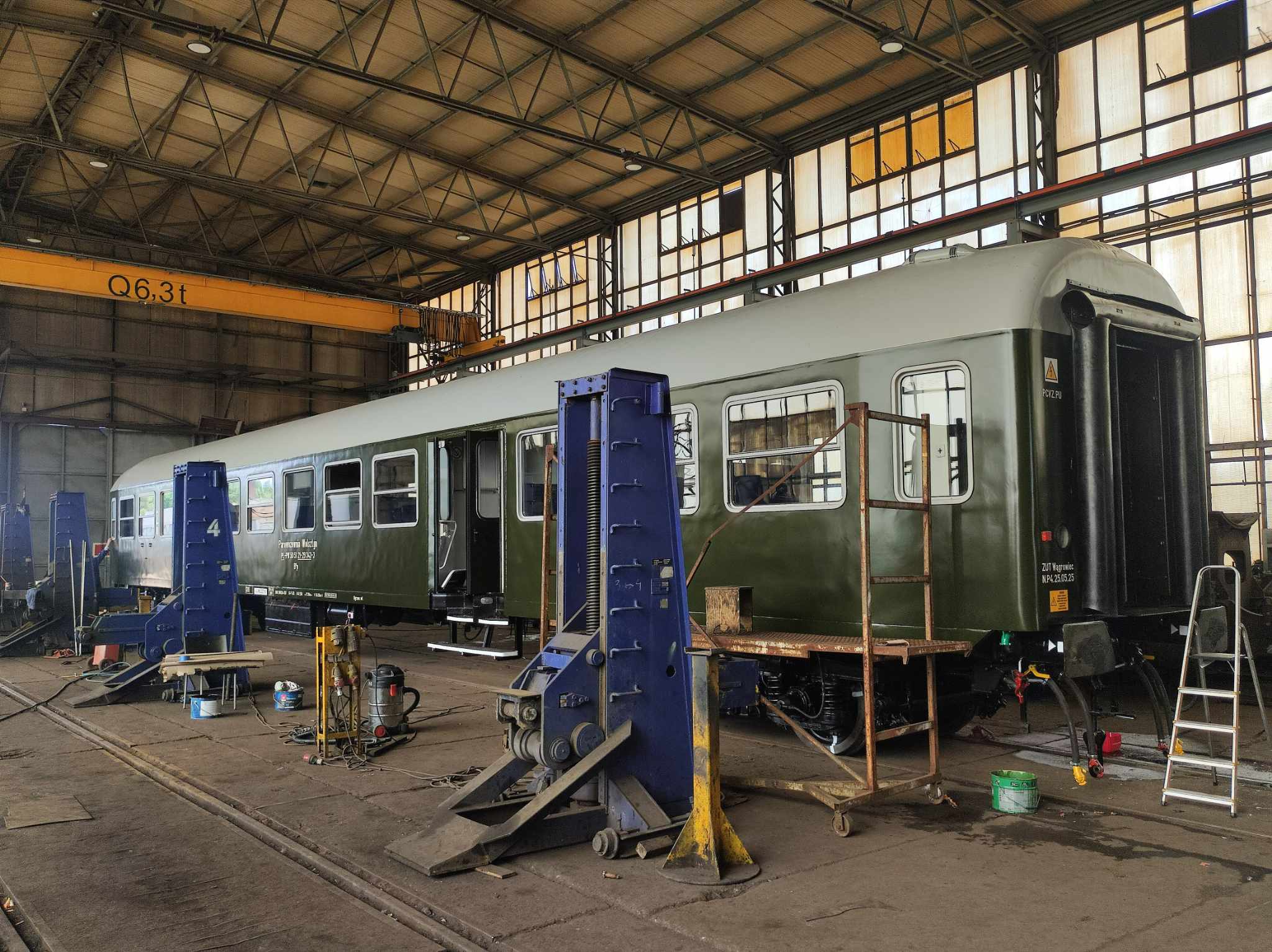 Inforail - Oliwkowy wagon 120A wrócił na trasę po naprawie P4