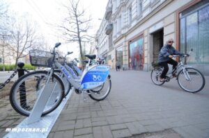 Jeszcze kilka lat temu Poznań należał do rowerowej czołówki – system rowerów miejskich przyciągał tysiące użytkowników rocznie.