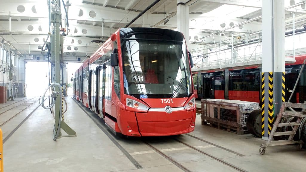 Škoda EKOVA zrealizuje naprawy tramwajów 28T i 30T dla Bratysławy foto: Skoda