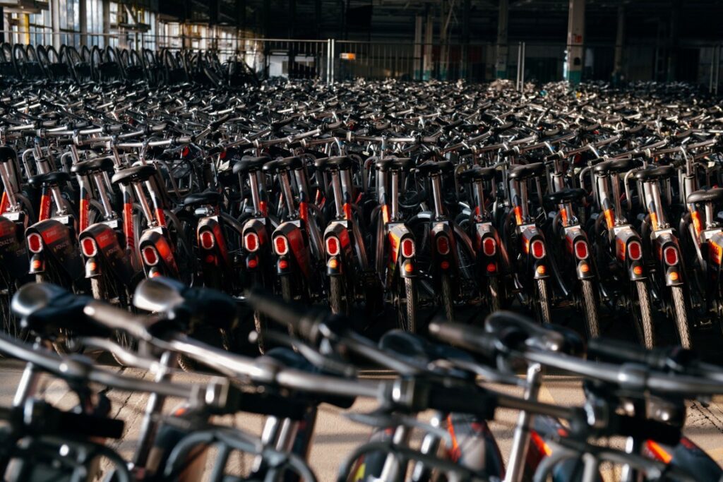 Nextbike inwestuje w centralizację produkcji. Nowe centrum operacyjno-produkcyjne pod Warszawą już działa