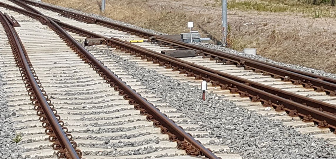 Inforail - Kiedy jest gorąco PKP PLK wprowadzają ograniczenia prędkości na torach. Z powodu upałów