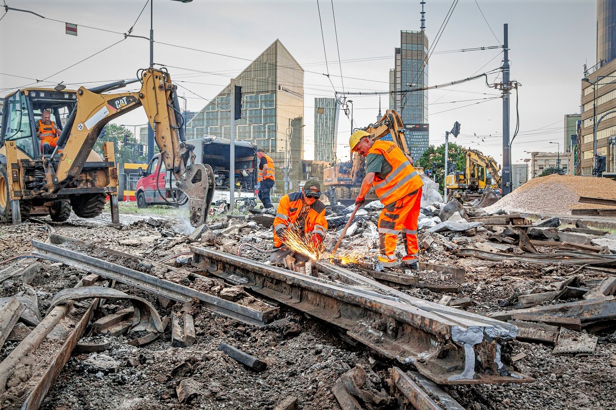 Infotram - Tramwajowe remonty w Warszawie. Trwa na pl. Zawiszy, od piątku na ul. Stawki