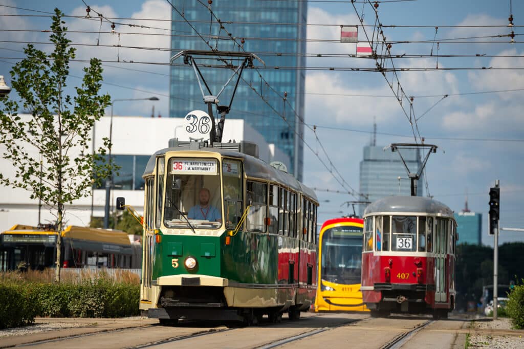 Zabytkowe tramwaje znów na ulicach Warszawy. Wakacyjna atrakcja dla mieszkańców i turystów foto: UM Warszawa