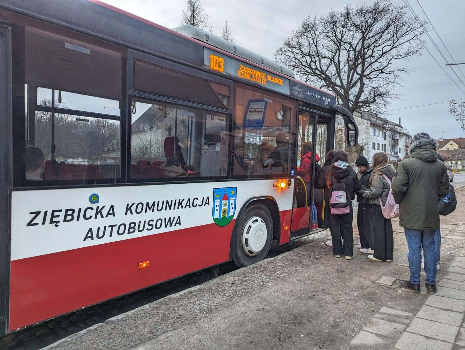 Infobus - Ziębicka Komunikacja Autobusowa ma umowę z operatorem na prawie trzy lata