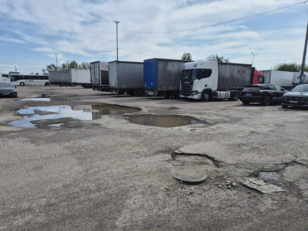 Stara infrastruktura w lokalnych bazach PKS Nova / fot. PKS Nova