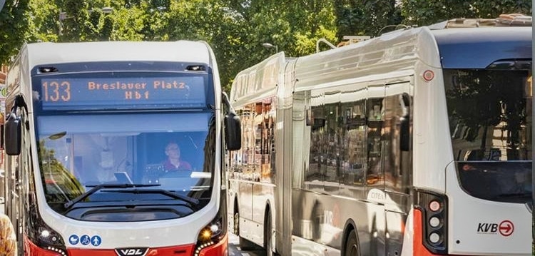 Elektryczna ofensywa KVB. Kolonia zamawia 78 autobusów elektrycznych MAXI i MEGA