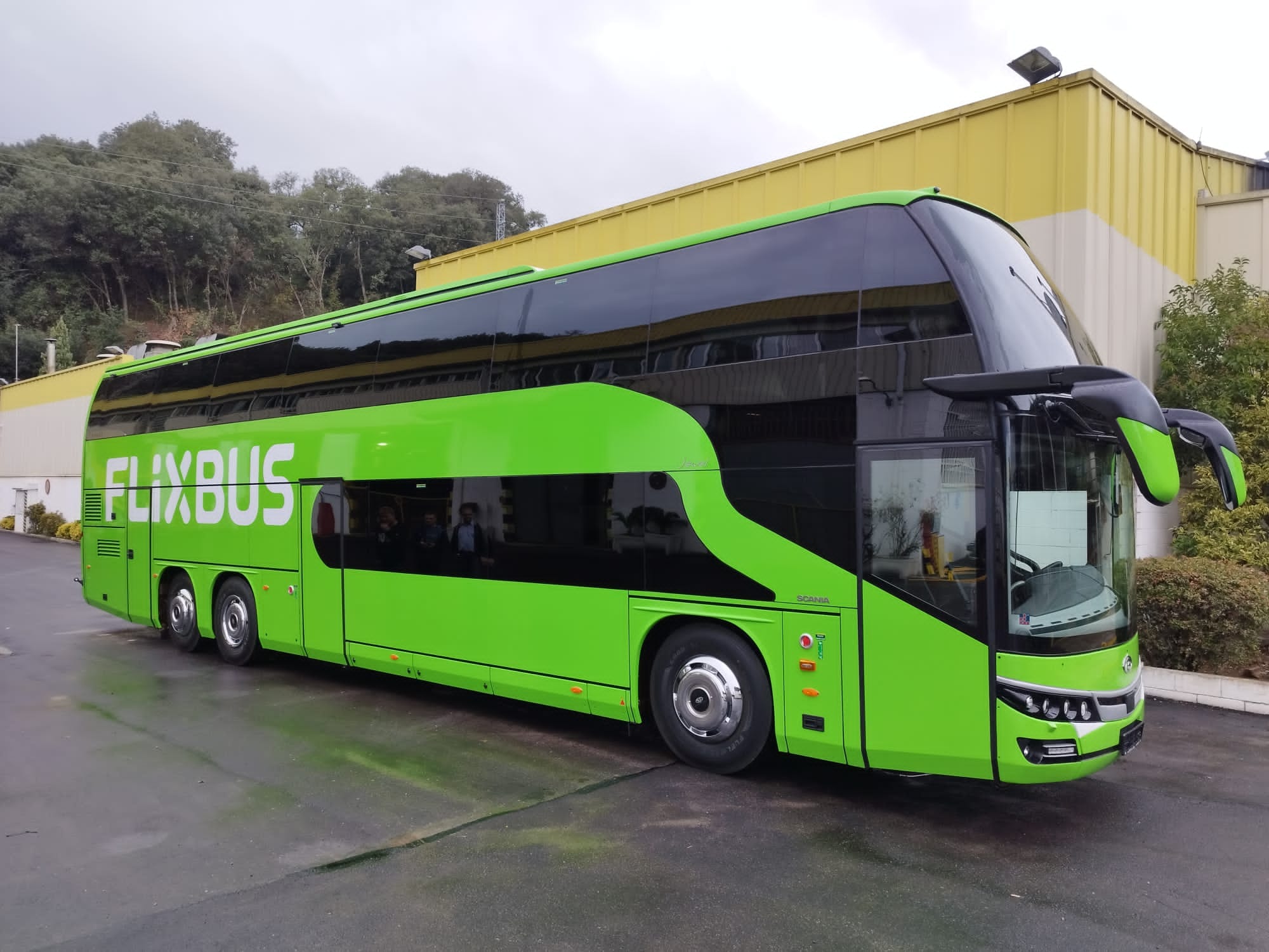 Infobus - Liniowa premiera autobusów Scania-Beulas Jewel na trasie FlixBusa Budapeszt-Koszalin