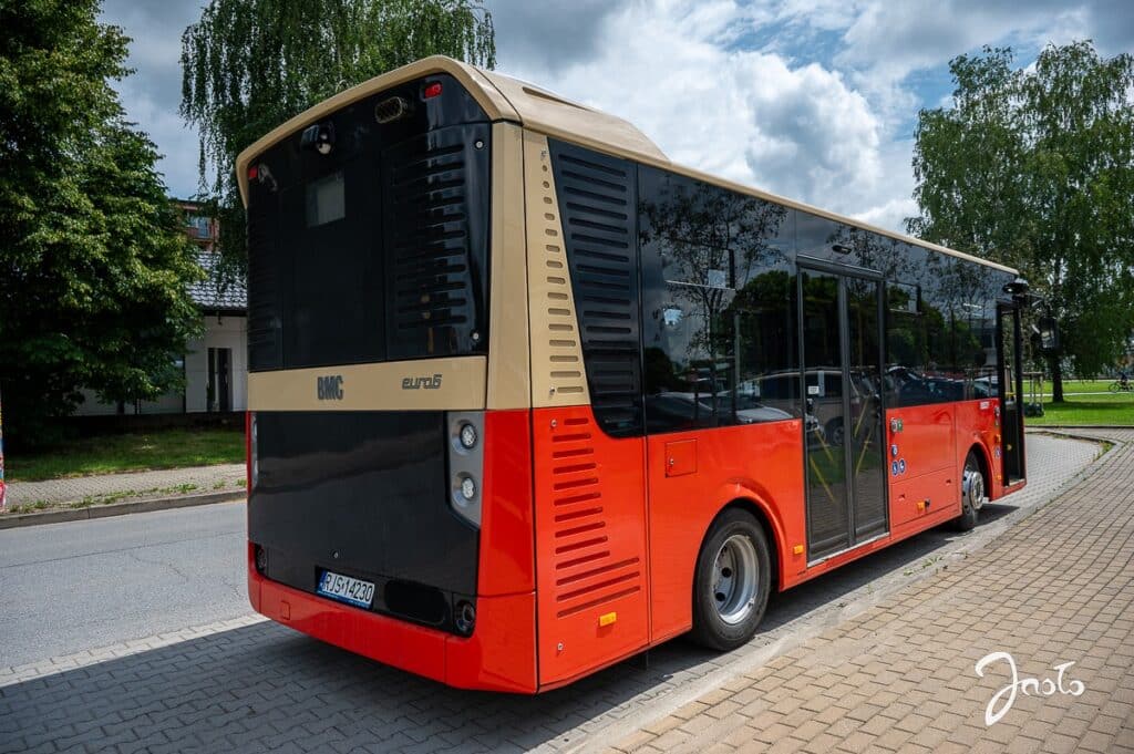 Jasło ma nowy autobus - od BMC / fot. UM Jasło