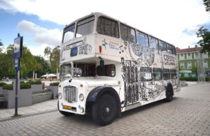 Częstochowa: W wakacyjne weekendy na trasę ponownie wyjedzie autobusowa linia turystyczna 034, obsługiwana przez piętrowy autobus, który kiedyś jeździł po Londynie.