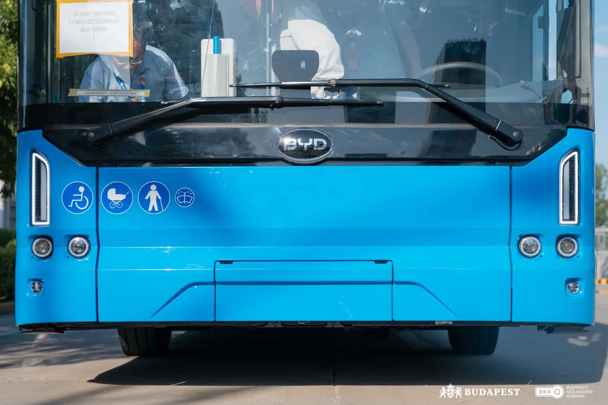 Infobus - BYD dostarcza 5.000. autobus elektryczny w Europie. Jubileuszowy eBus trafia do Umove