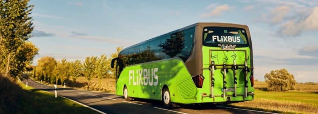 Letnia linia FlixBusa Praga–Węgorzewo to pierwszy krok ku większej ofercie przewozowej dla Czechów w północno-wschodniej Polsce.