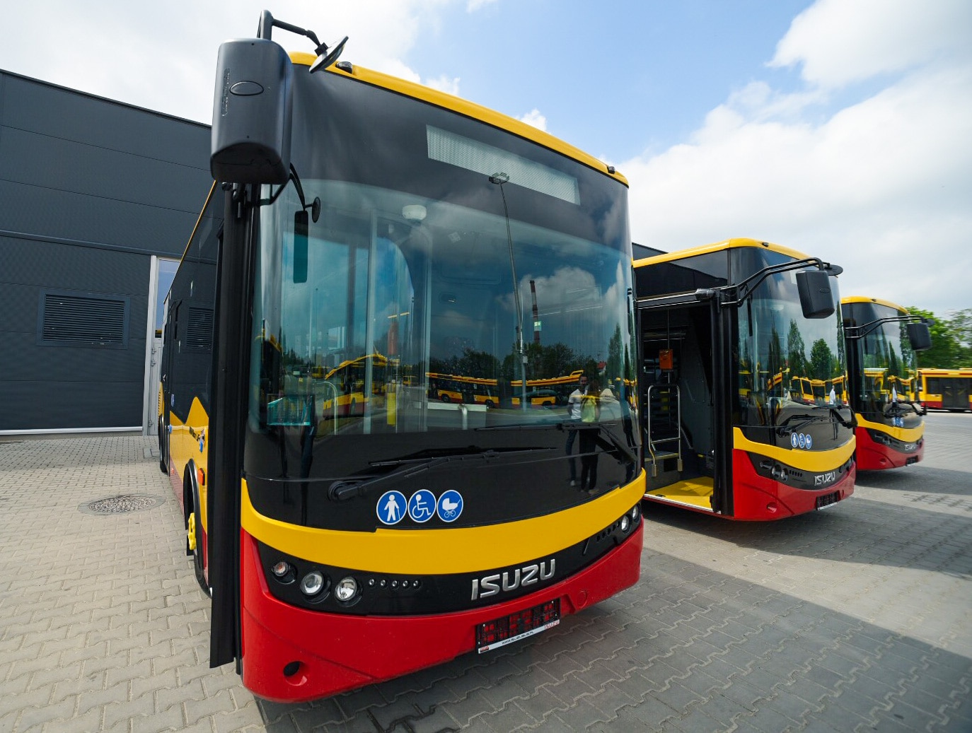 Infobus - Umowa na pierwsze takie autobusy we flocie MZK Bielsko-Biała. Wchodzi nowa marka