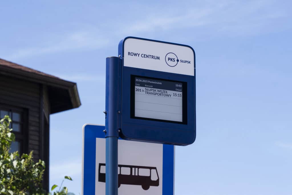 Przystanek autobusowy w Rowach