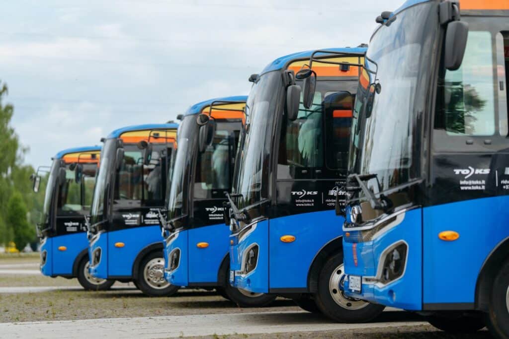 50 chińskich elektrobusów dla Klaipėdy. TOKS zaczyna rewolucję transportową / fot. UM Kłajpeda