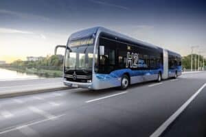 Daimler w grze o dostawę autobusów FCEV do Małopolski – poznaliśmy oferty