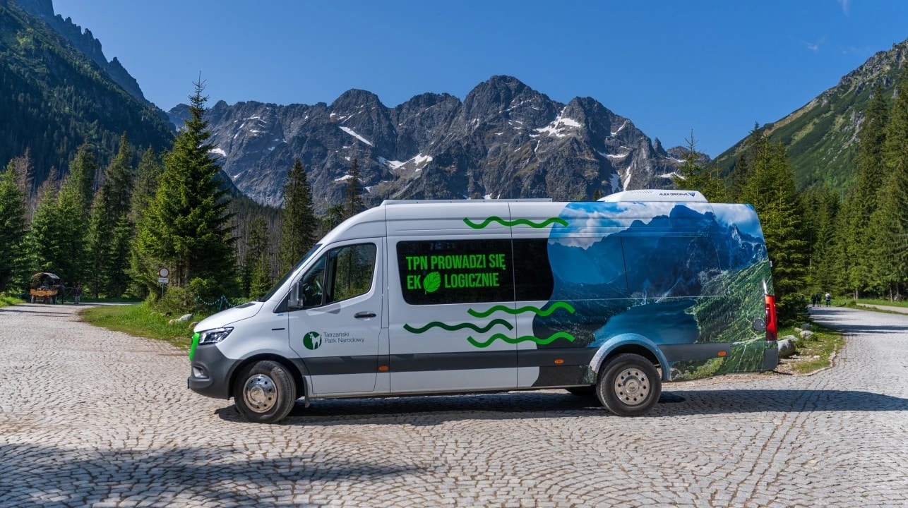 Infobus - Z 300 zł do zera. TPN zmienia cennik e-busów do Morskiego Oka dla osób niepełnosprawnych