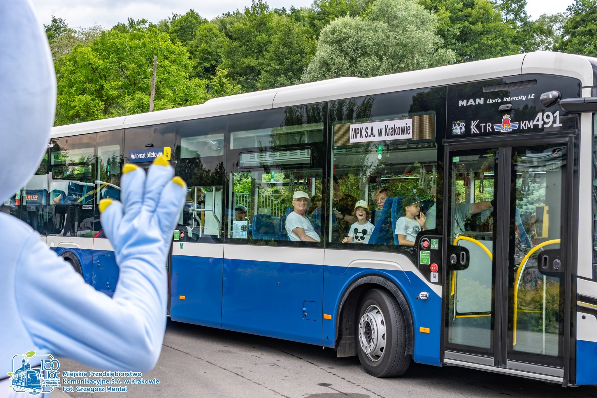 Infobike - Kierowca MPK Kraków bohaterem – ruszył z pomocą rannemu rowerzyście pod Wieliczką