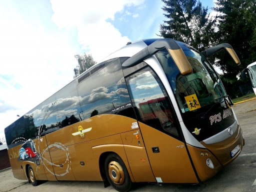 PKS Łosice szuka autobusów używanych. Przed pierwszym dzwonkiem