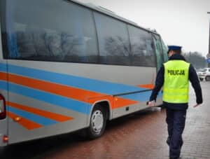 Autobusowy rajd w Kołobrzegu – 27-latek usłyszał zarzuty. Grozi mu 8 lat więzienia