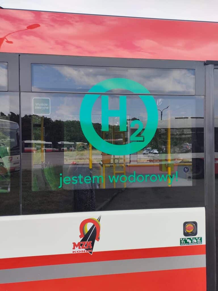Wodorowy przełom w Koninie. MZK z kolejnymi umowami na autobusy wodorowe - 9 lipca z Solarisem / fot. MZK KOnin