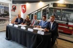 Wodorowy przełom w Koninie. MZK z kolejnymi umowami na autobusy wodorowe - 9 lipca z Solarisem / fot. MZK KOnin
