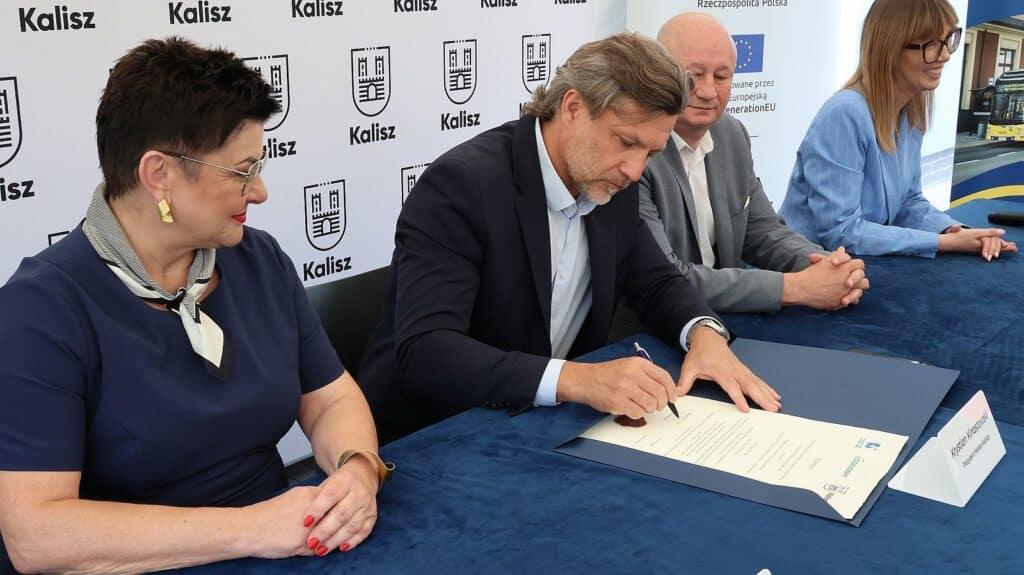 Kalisz stawia na elektromobilność – rusza budowa bazy dla elektrobusów marki Solaris zakupionych przez KLA / fot. UM Kalisz