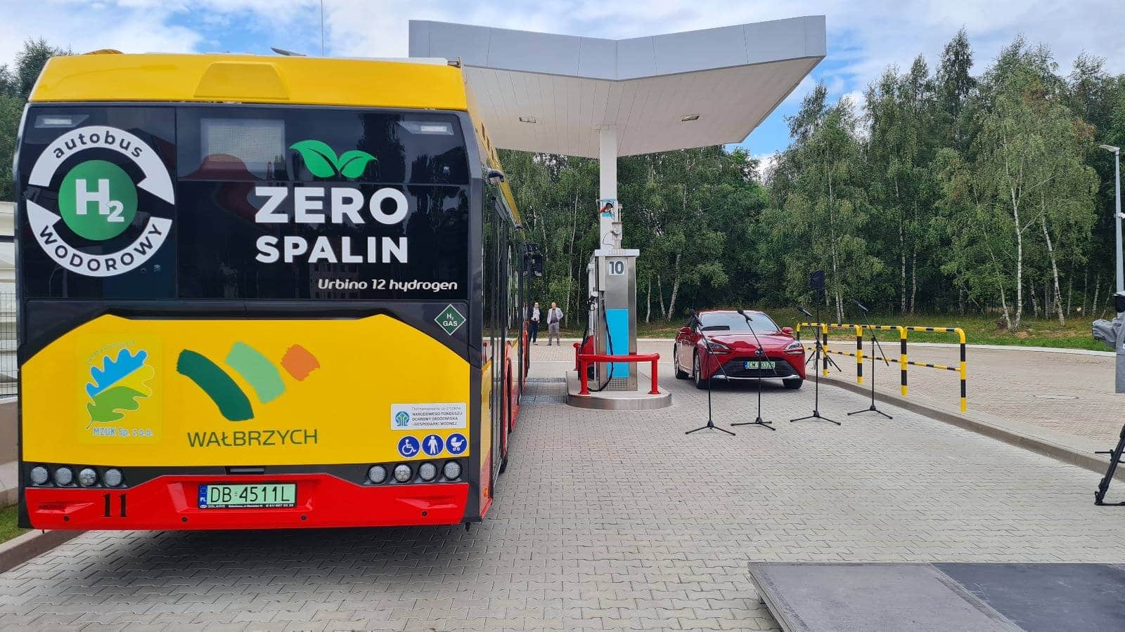 Infobus - Wałbrzych ma już stację tankowania wodorem Orlenu. MZUK sprzedaje autobusy spalinowe