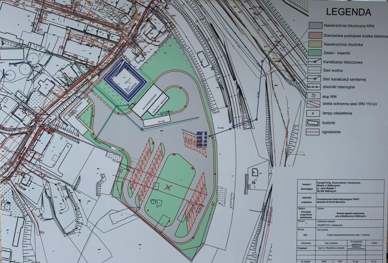 Infobus - Wałbrzych z umowę na zajezdnię autobusową. Miasto szykuje się do przejęcia transportu publicznego