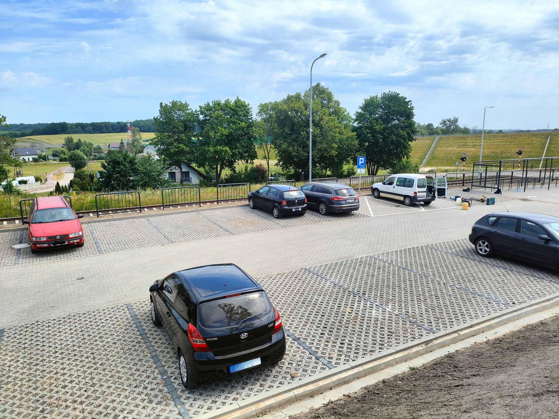 Inforail - Nowy parking przy stacji Otomino