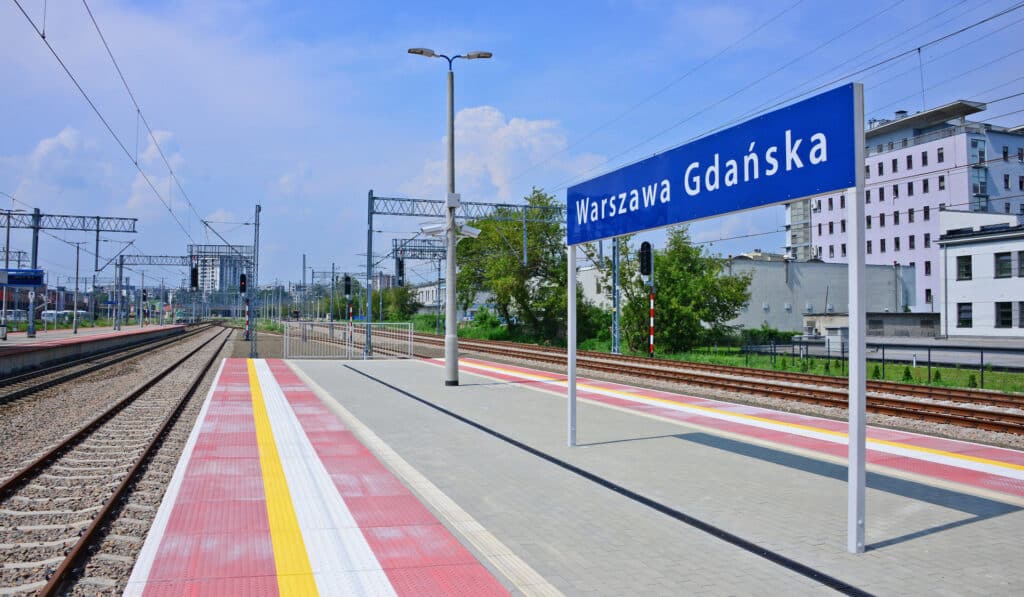 Warszawa Gdańska z nowym tunelem i odnowionymi peronami. Inwestycja w kluczowy węzeł przesiadkowy postępuje foto: PKP PLK