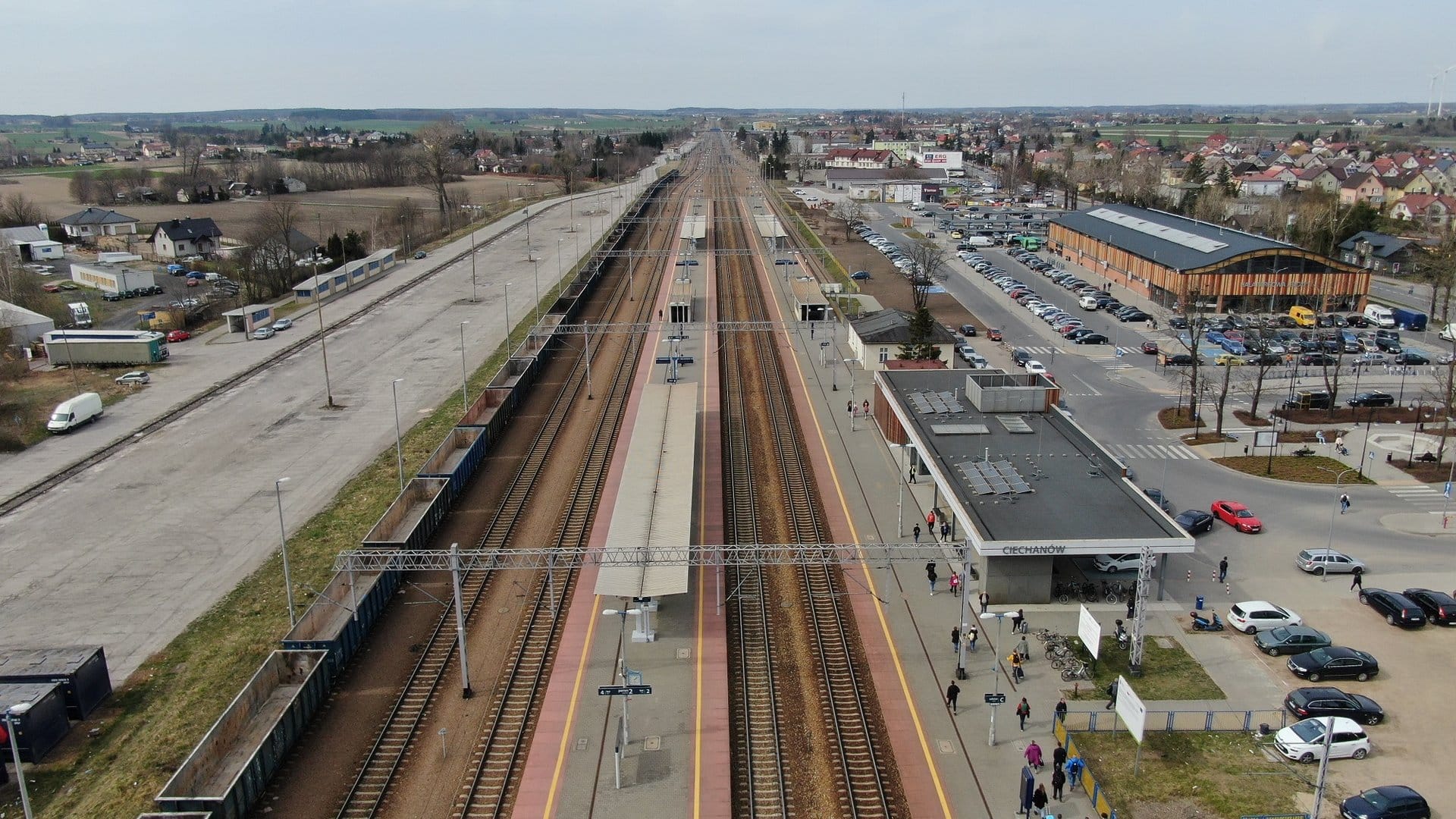 Inforail - Nowy parking przy stacji Ciechanów ułatwi przesiadki do pociągów