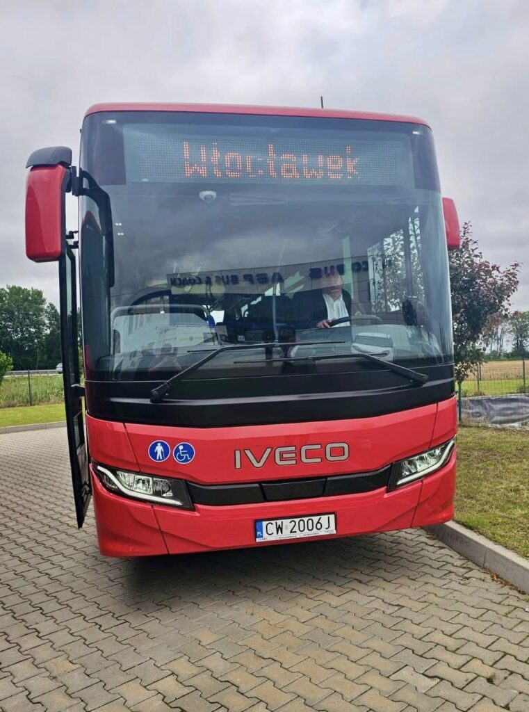 Iveco dla Włocławka/foto: Starostwo Powiatowe