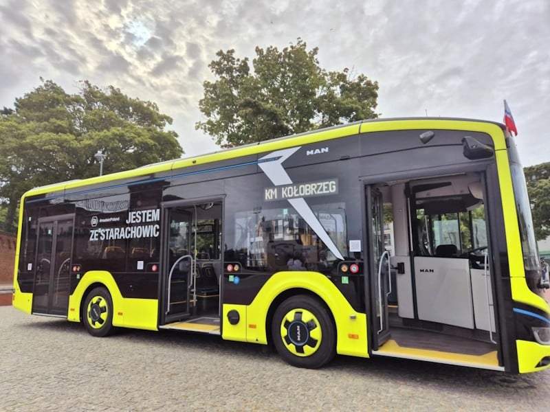 Kołobrzeg testuje elektryczny autobus ze Starachowic. Przejazdy bezpłatne przez cały sierpień
