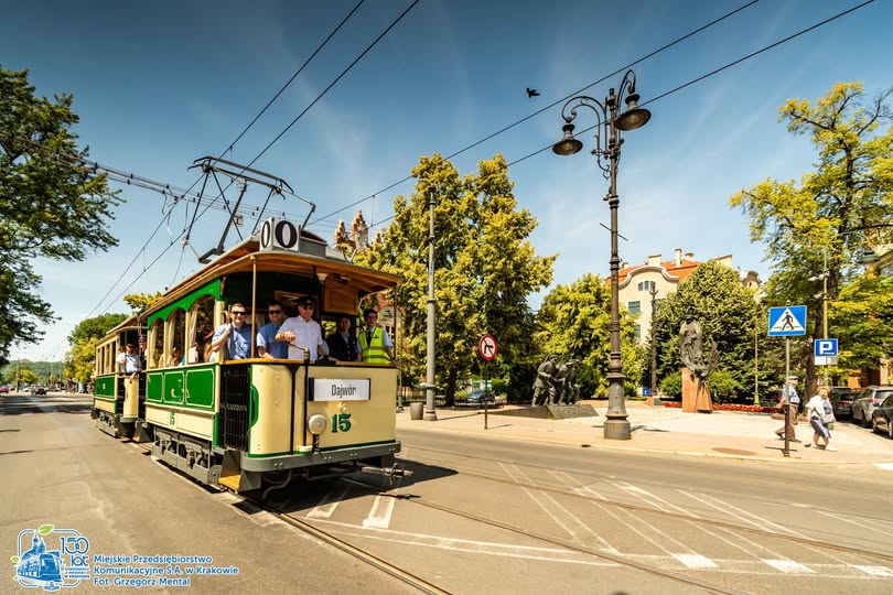Historyczne tramwaje w Krakowie wyjadą wieczorem. Po raz pierwszy!
