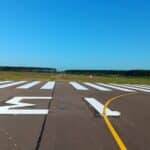 Szczecin Airport z nowym oświetleniem pasa startowego.
