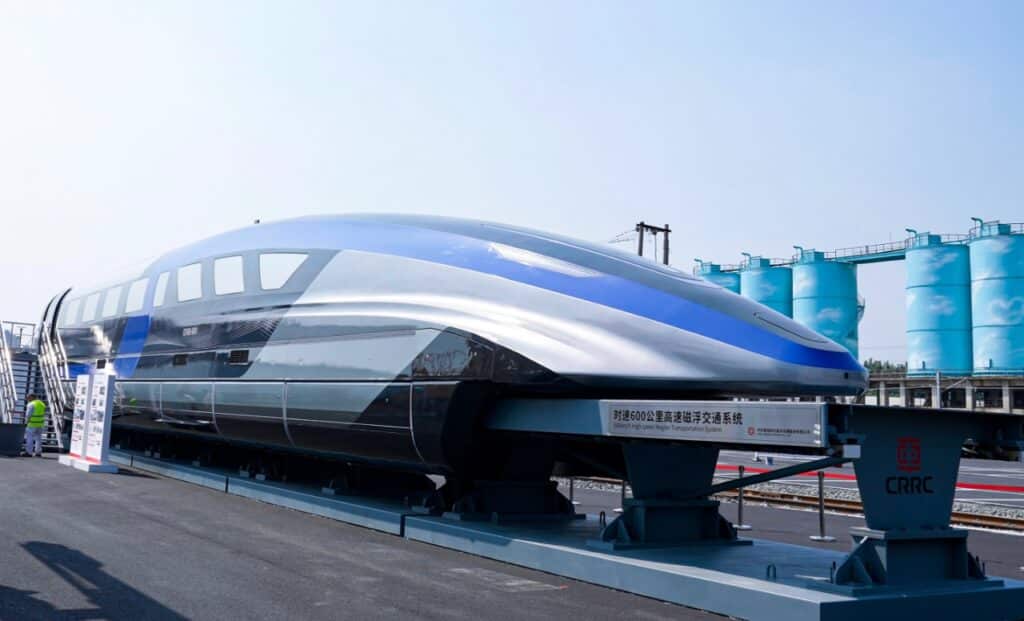 Między koleją a lotnictwem. CRRC wypełni tę lukę osiągając prędkość 600 km/h? foto: CRRC