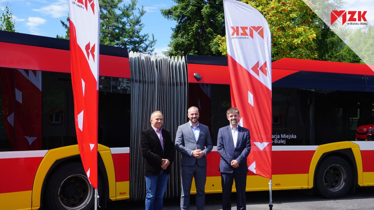 Infobus - Kolejne autobusy wodorowe dla Bielska-Białej. MZK inwestuje w zeroemisyjny transport