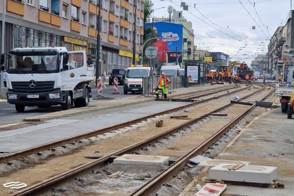 Poznań: Zaawansowane prace torowe na Kórnickiej i Głogowskiej. I przygotowania do zamknięcia mostu Chrobrego foto: MPK Poznań