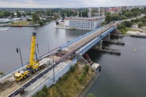 Dzisiaj piesi i rowerzyści wrócili na most Siennicki