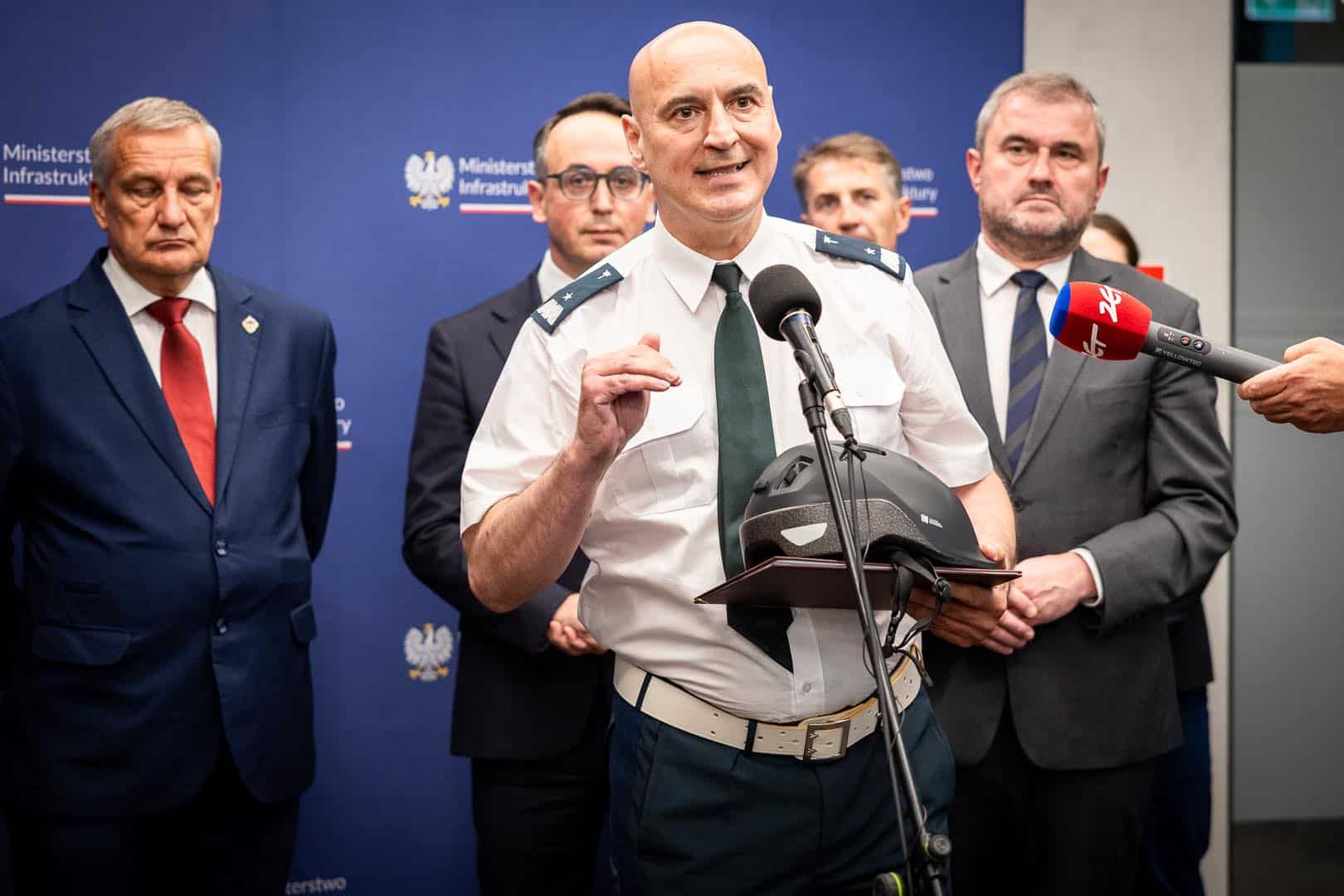 Infobike - Będzie obowiązek noszenia kasku na rowerach i hulajnogach przez dzieci do 16 lat