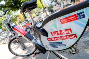 Wiedeń stawia na e-rowery: 300 elektrycznych jednośladów zasili flotę WienMobil