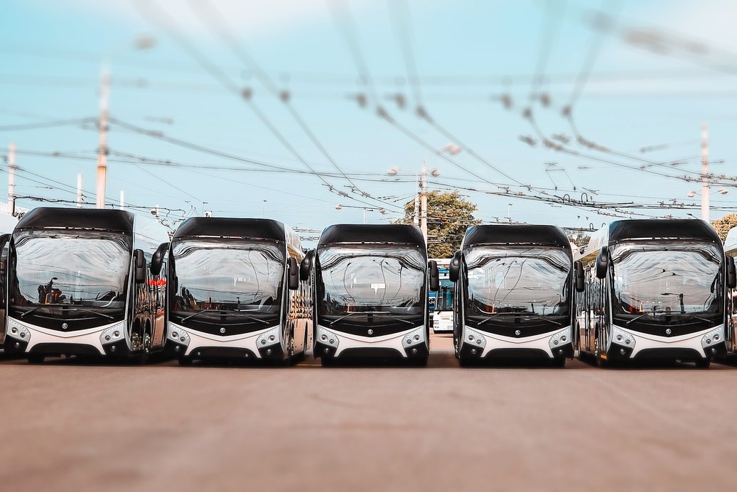 Infobus - Nowe „gwiazdy” w Pardubicach. Osiem trolejbusów Škoda-SOR 32Tr