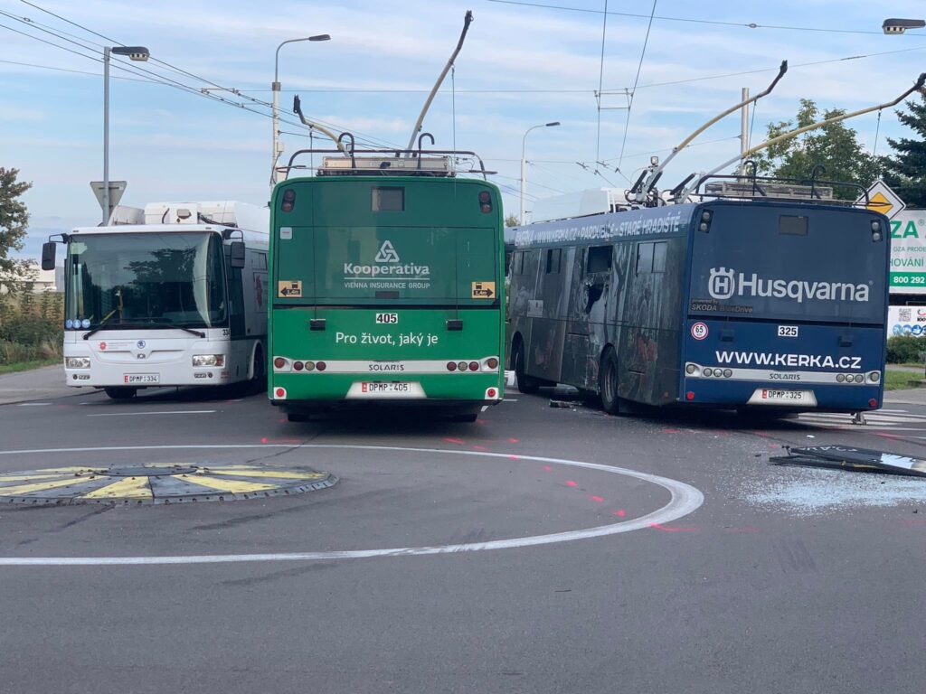 Pardubice odbierają osiem trolejbusów Škoda 32Tr – każdy z nazwą gwiazdy