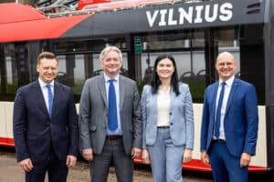 Wilno inwestuje w transport publiczny: umowa na 73 nowoczesne trolejbusy Solaris podpisana